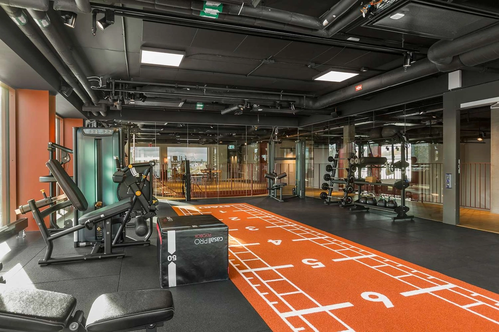 Gym Ten Hotel