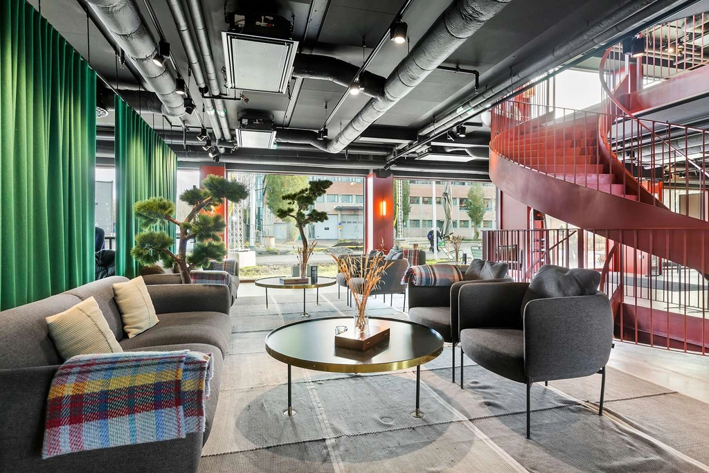 Lobby Ten Hotel