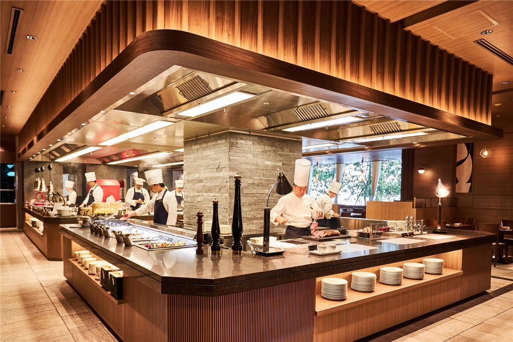 All Day Dining CROSS DINE