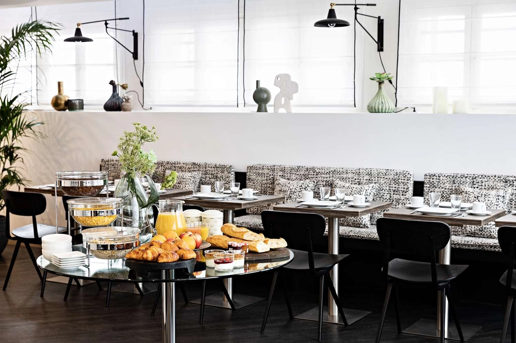 Buffet breakfast