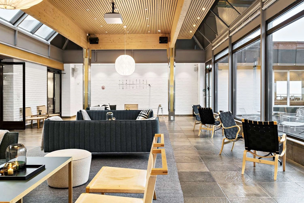 Conference area lounge