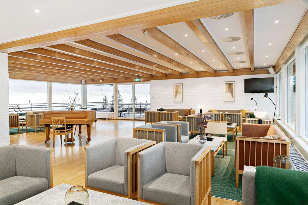 Lounge area