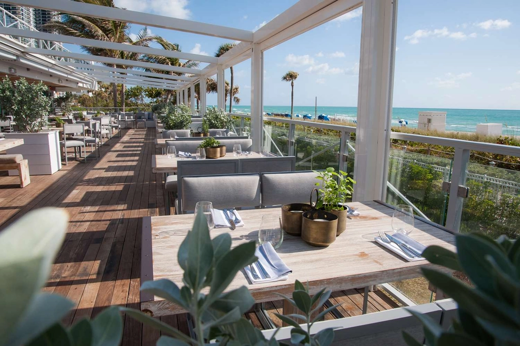 Ocean Social | Eden Roc Miami Beach