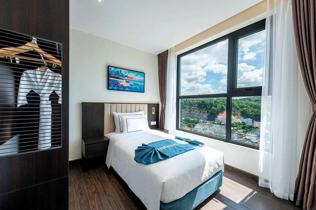 Premier Suite City view