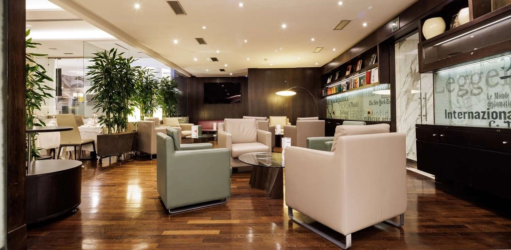 Lounge Bar