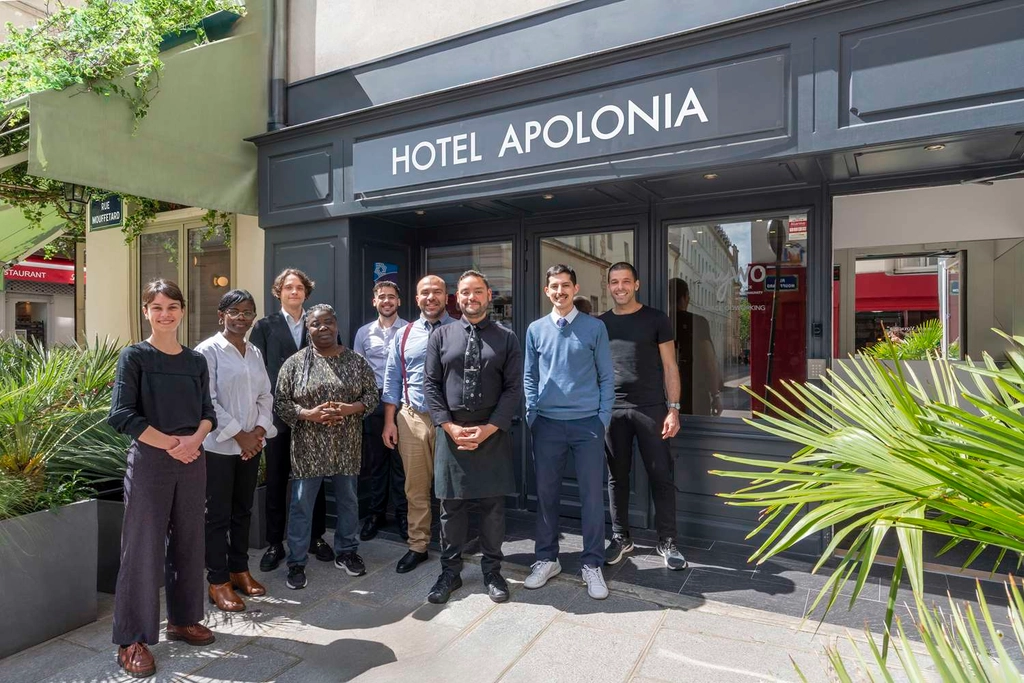 Apolonia Mouffetard Team