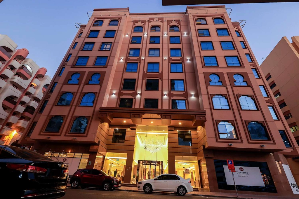 Best Western Premier M Four Hotel Exterior