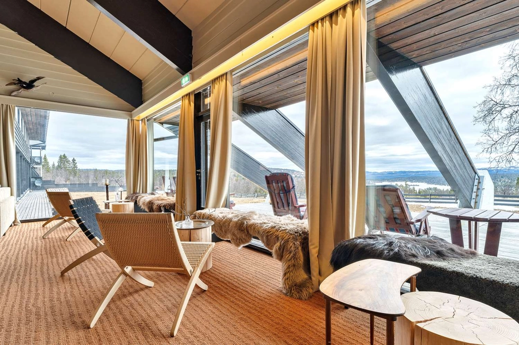 Lounge area