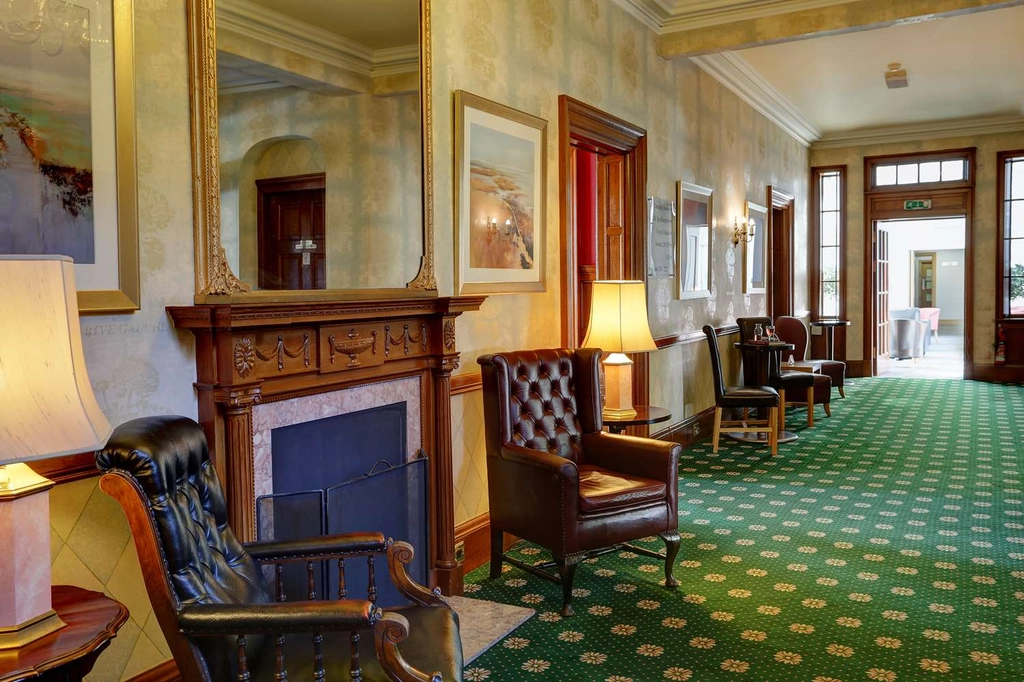 Hotel Lobby