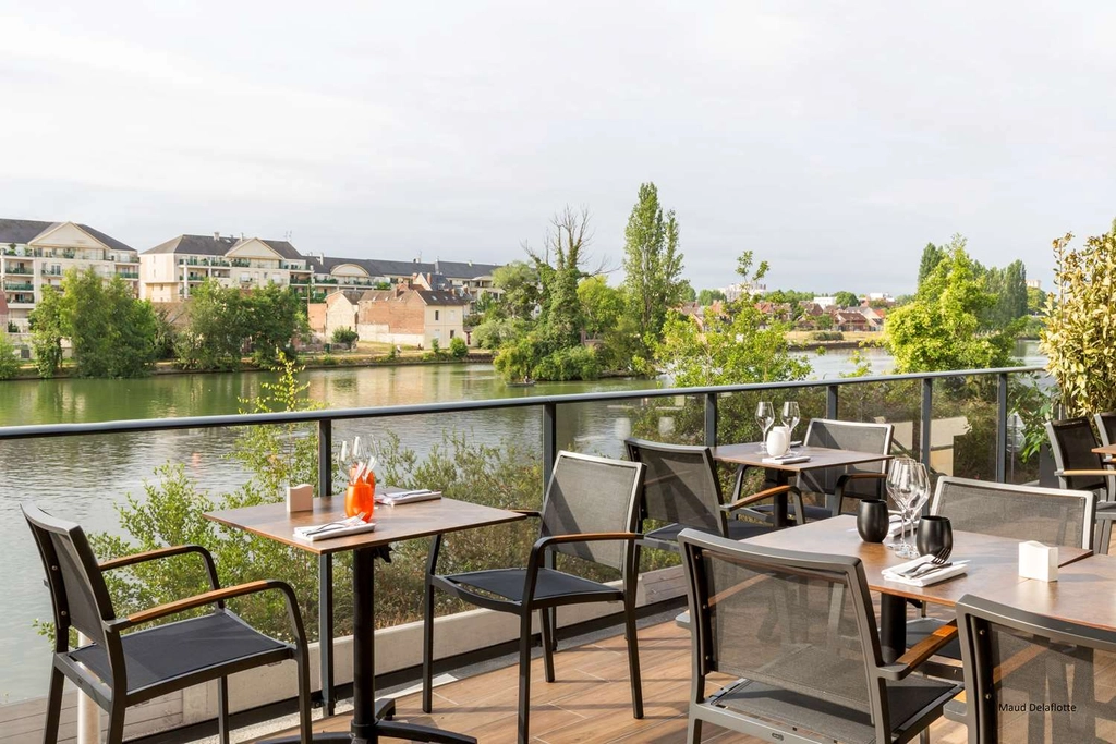 Outdoor Dining Area