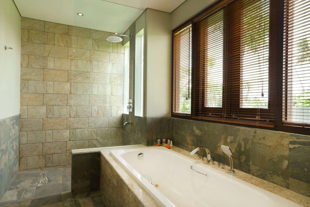 Executive Bathroom
