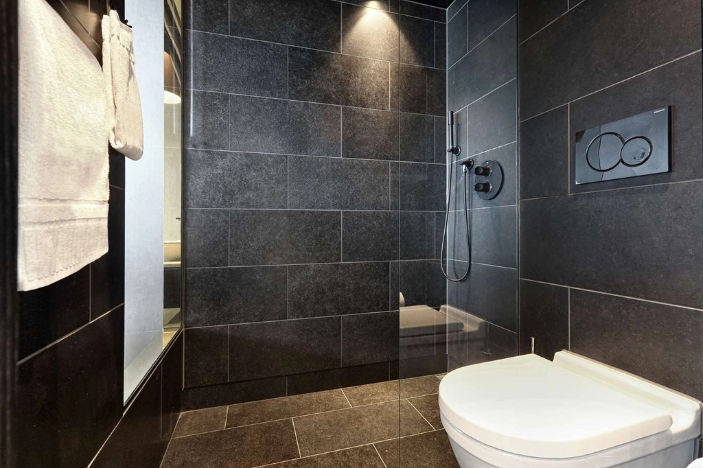 Twin standard Bathroom U amp Me Hotel
