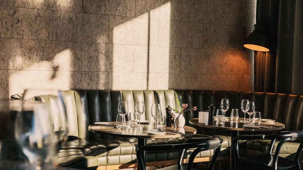 Restaurant Corner