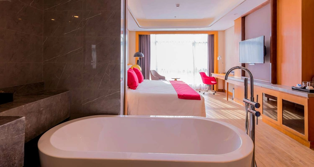 BATH TUB CR