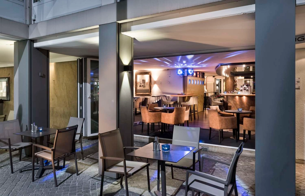 BarLounge
