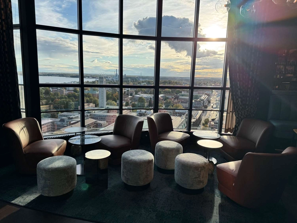 Skybar BW Plus Hotel Plaza