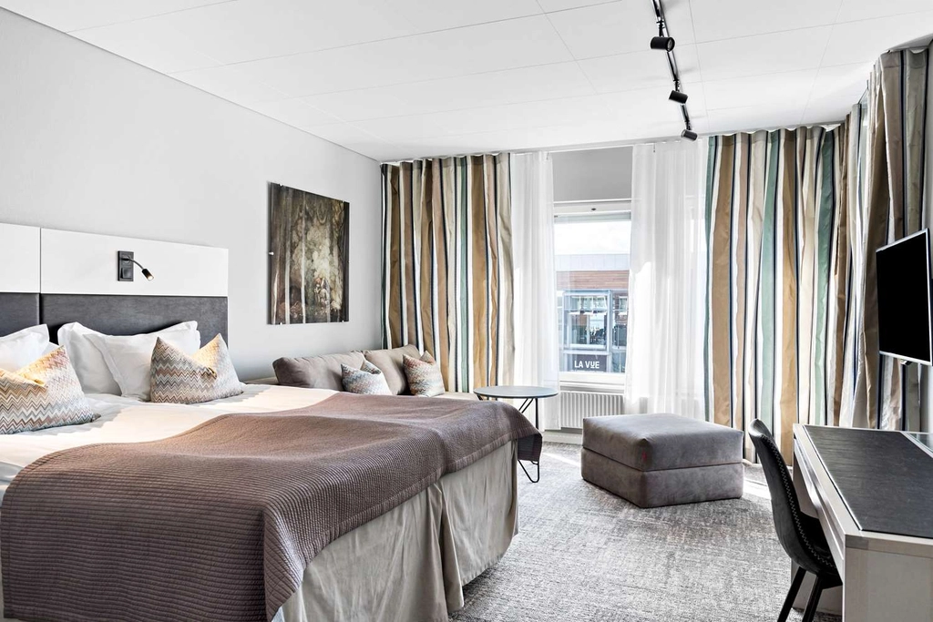 Best Western John Bauer Family Room