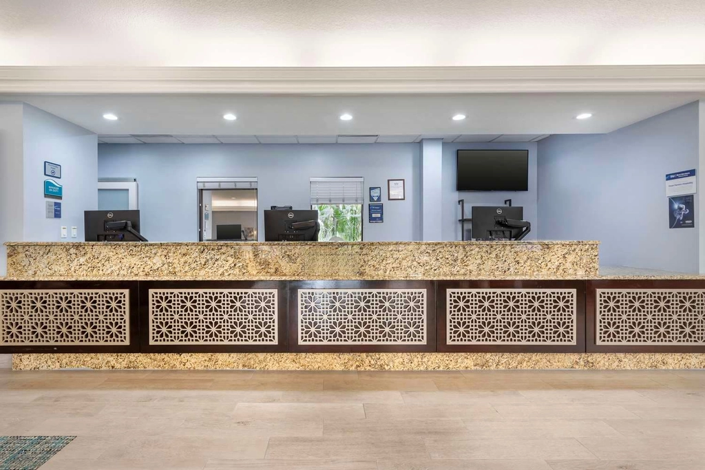 BW Cocoa Beach FL Lobby