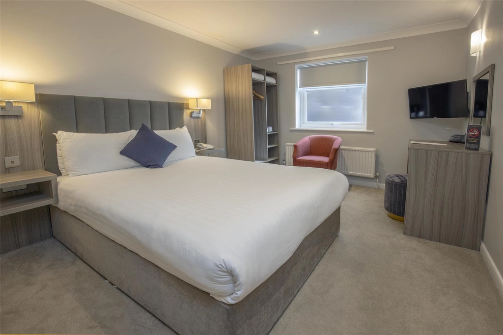 parkmore hotel bedrooms
