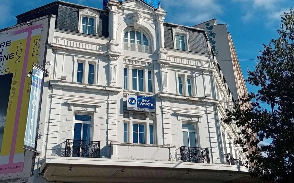 Exterior facade Best Western Dijon Centre Gare