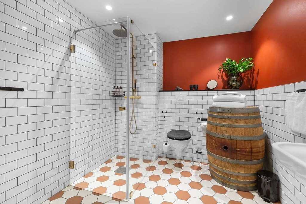 Deluxe Bathroom The Winery Hotel