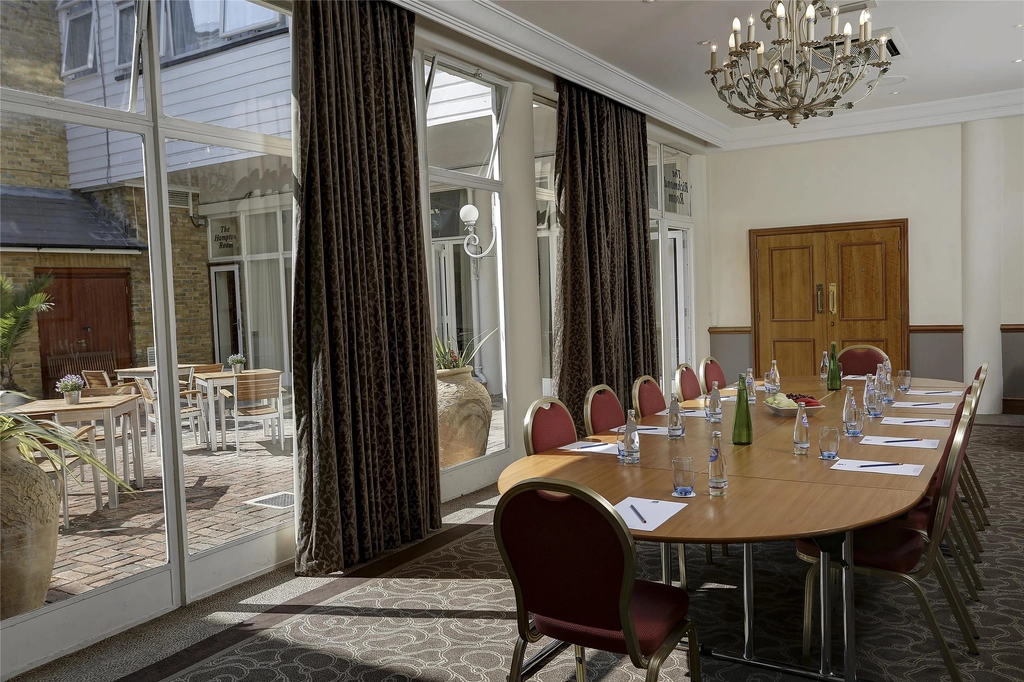 ship hotel meeting space
