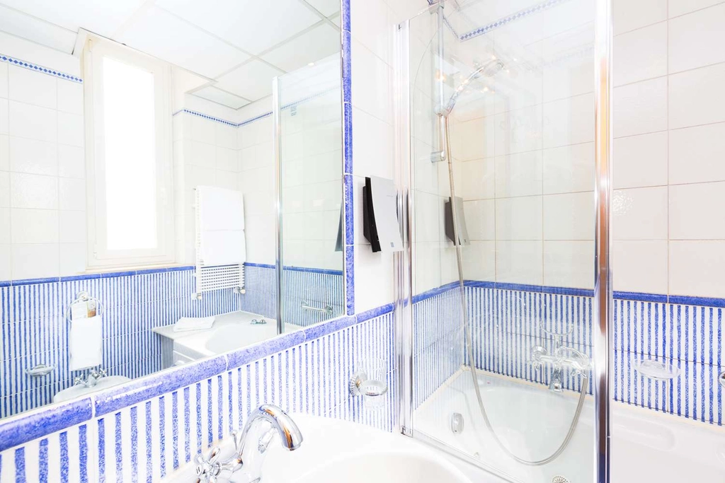 Dettaglio Bagno II