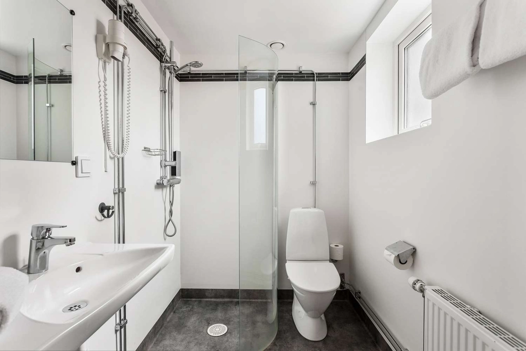 Double bathroom BW Sjofartshotellet