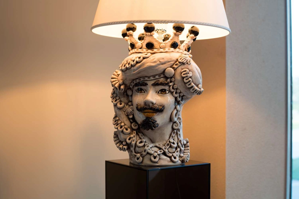 Hall Decor