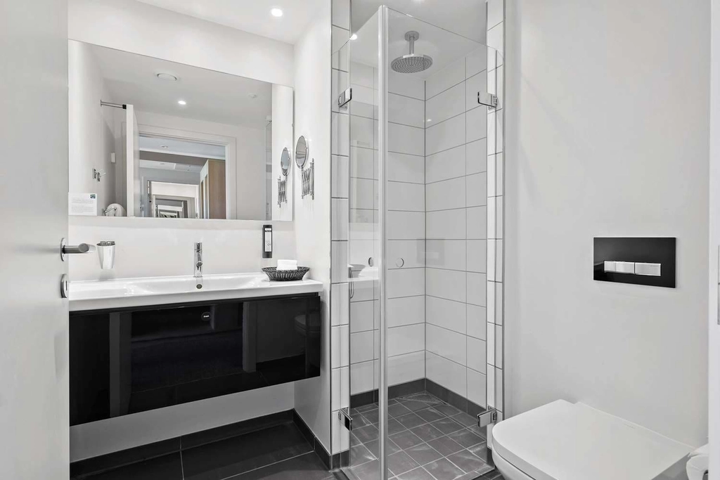 BW Hotel Fredericia Businessroom Bathroom