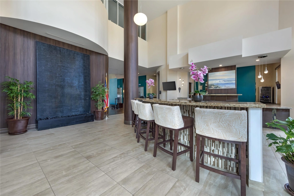 BW Miami FL Lobby