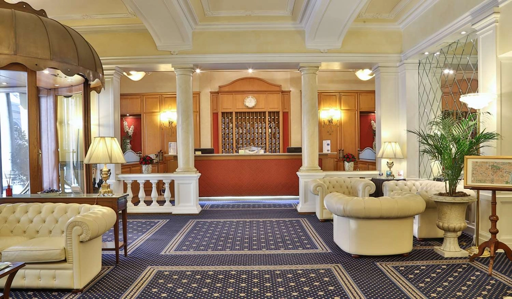Hall