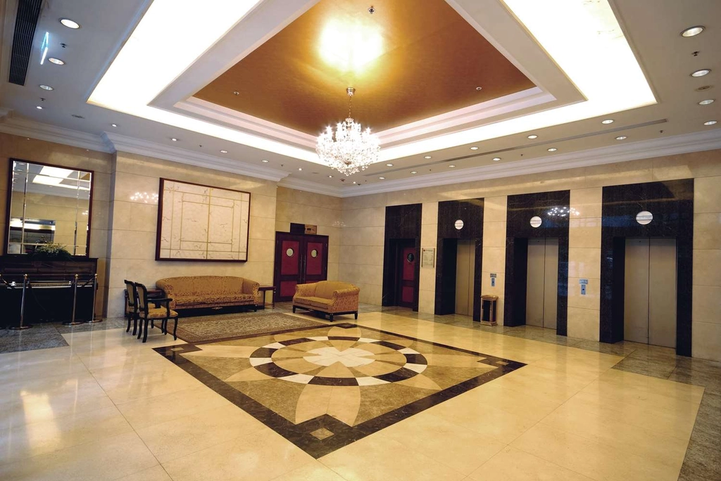 Hotel Lobby