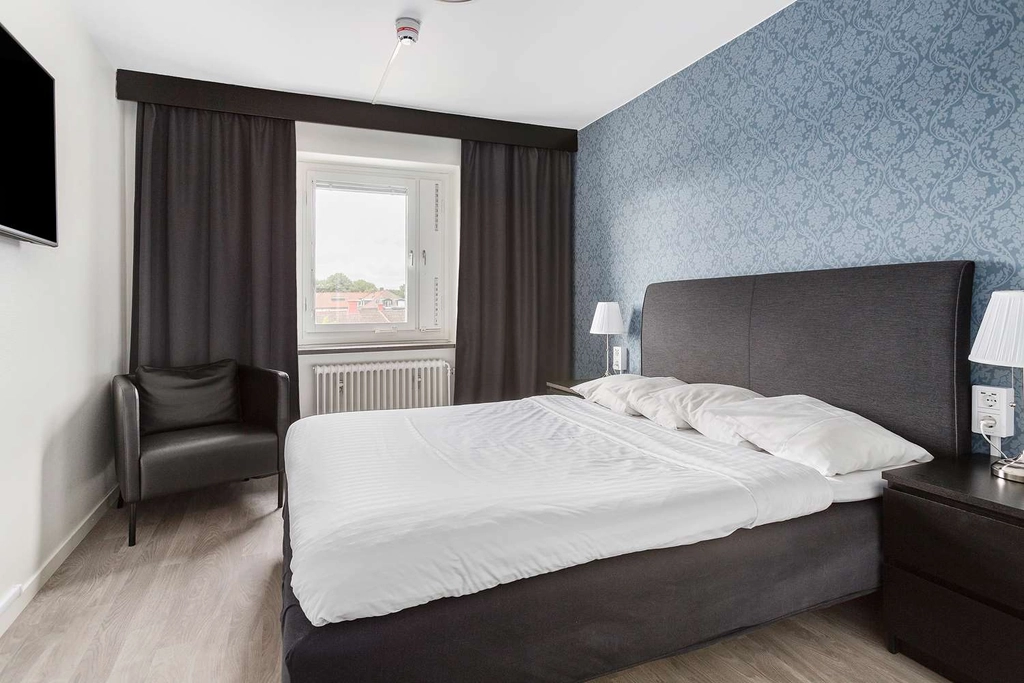 Queen BW Hotel Tranas Statt
