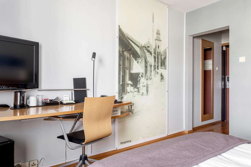 Gyldenlove business queen room