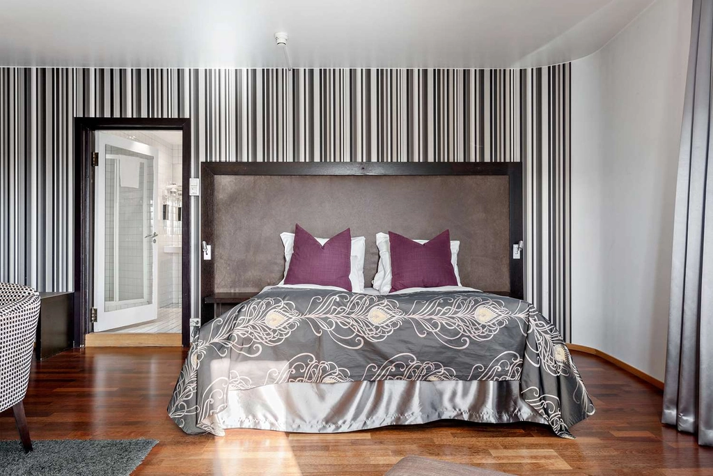 Gyldenlove Junior suite room