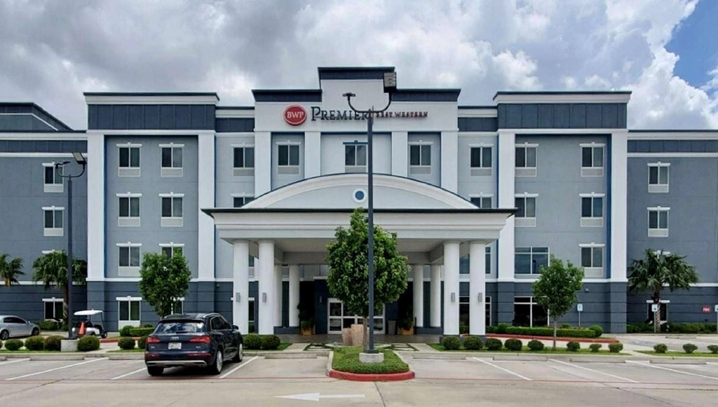 Best Western Premier Ashton Suites Willowbrook