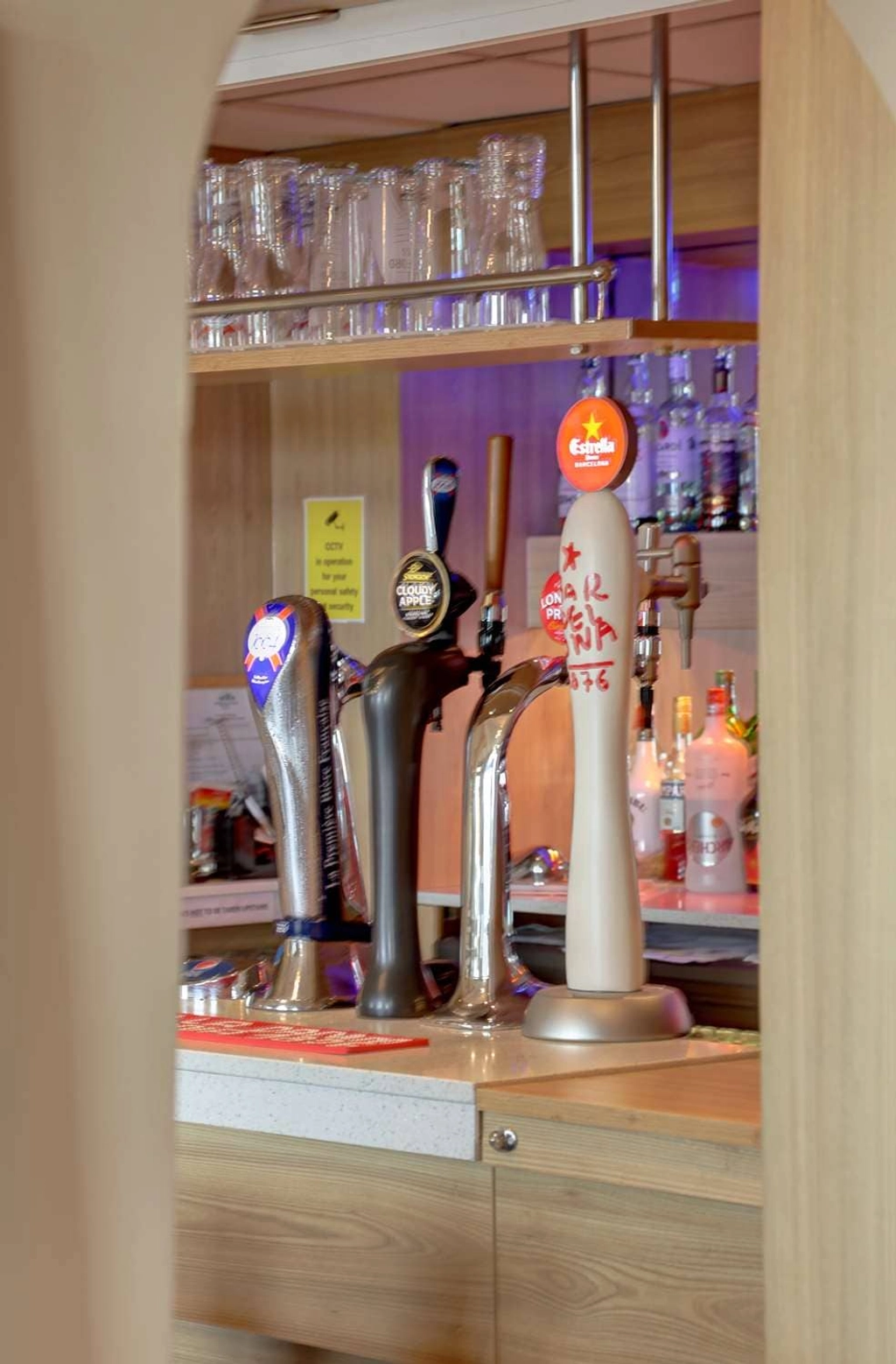 Hotel Bar