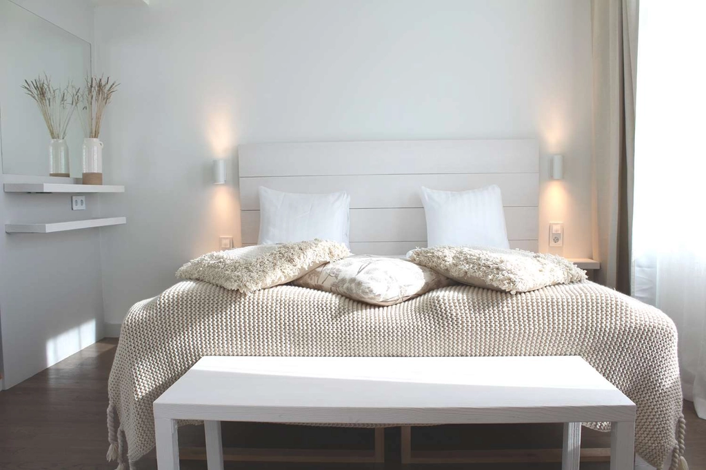 King Suite Bed