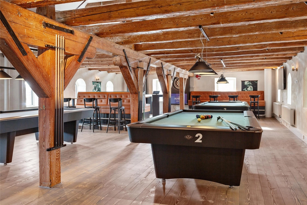 Olearys pool table Willow
