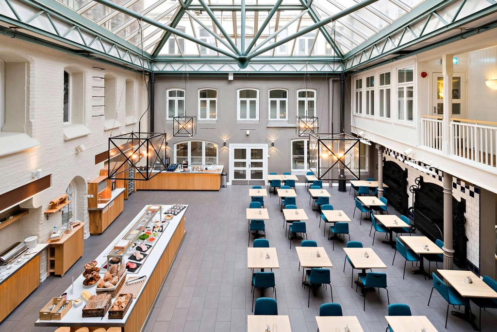 Bakeriet breakfast area