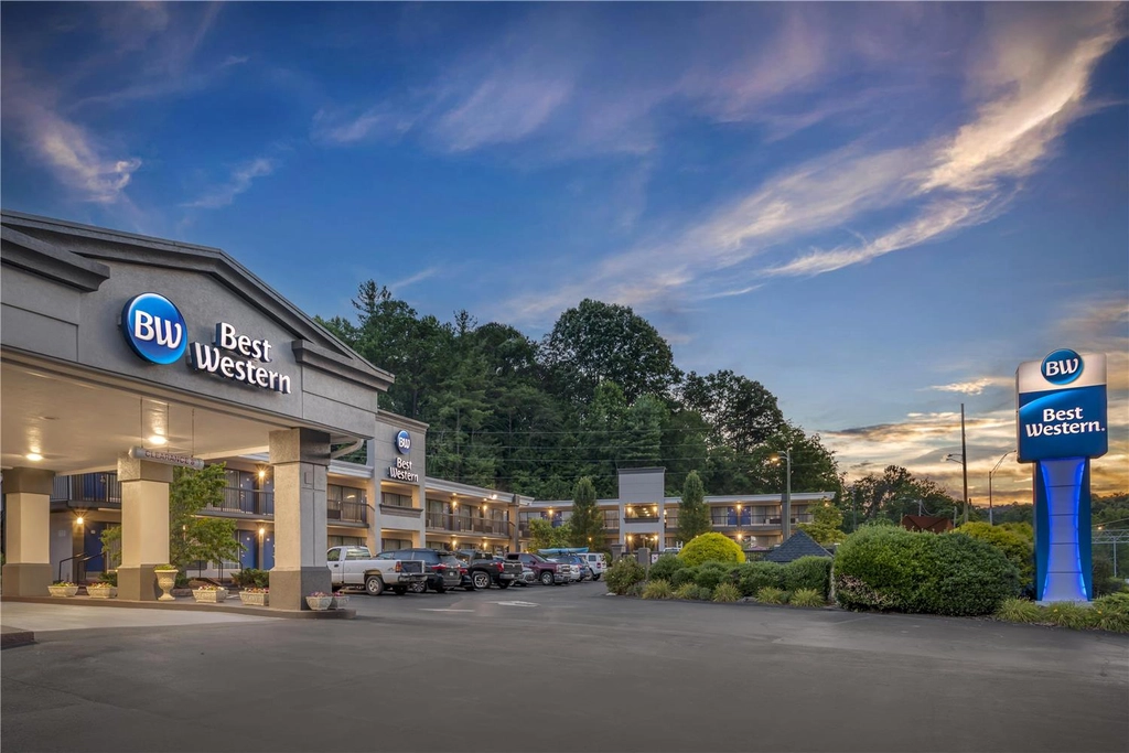 BW Asheville NC Twilight