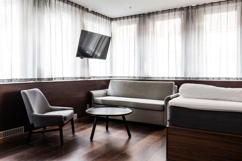 Family - Double Bed with Sofa Bed