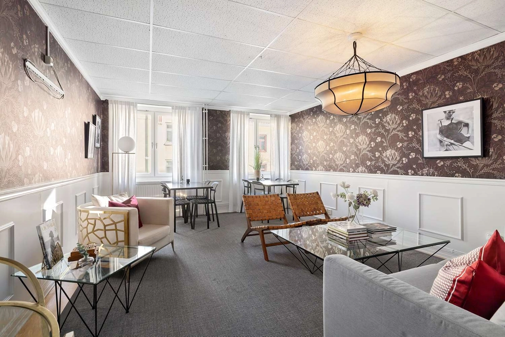 Lounge Sure Hotel by BW Centric