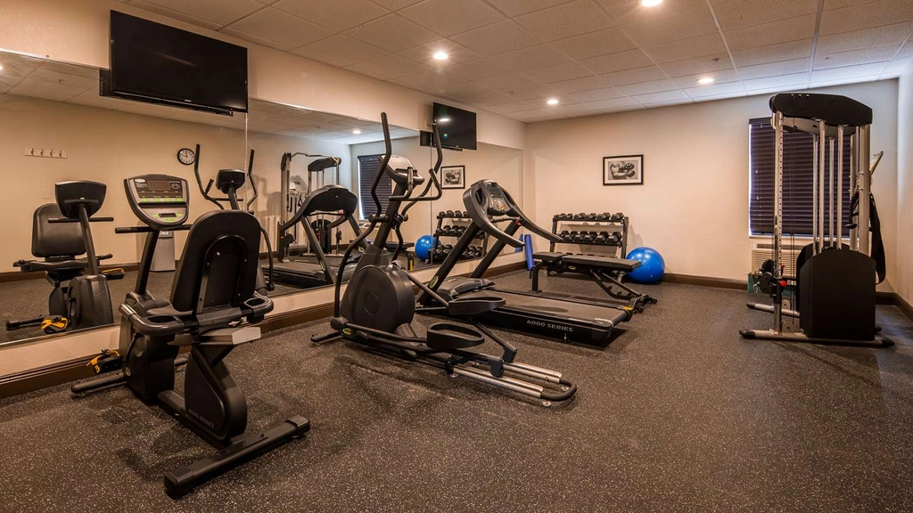 Fitness Center- open from 5am-Midnight