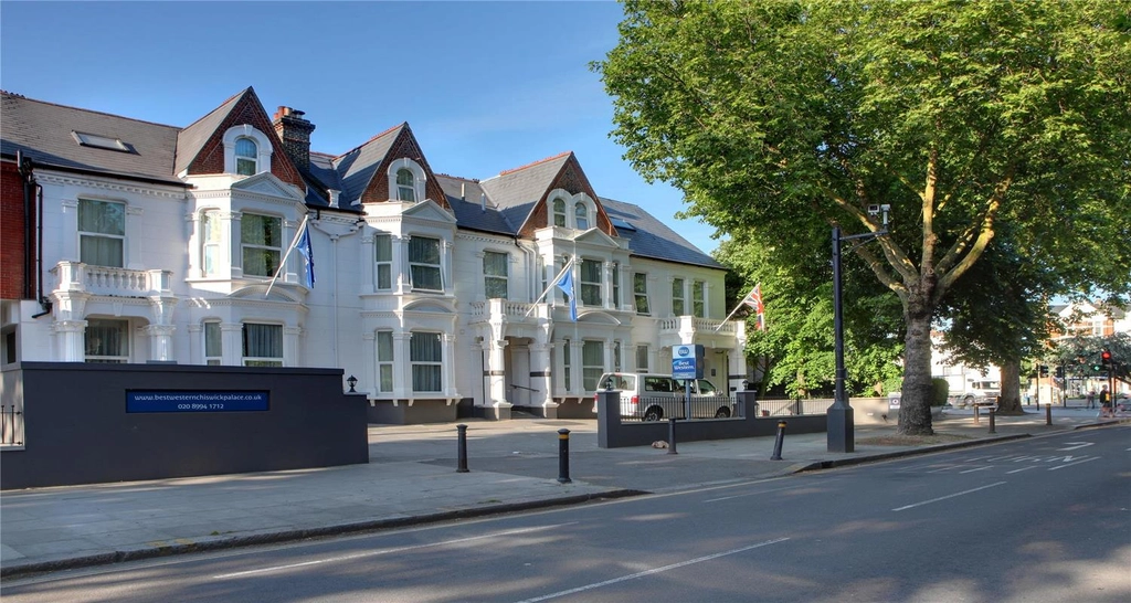 chiswick palace grounds and hotel