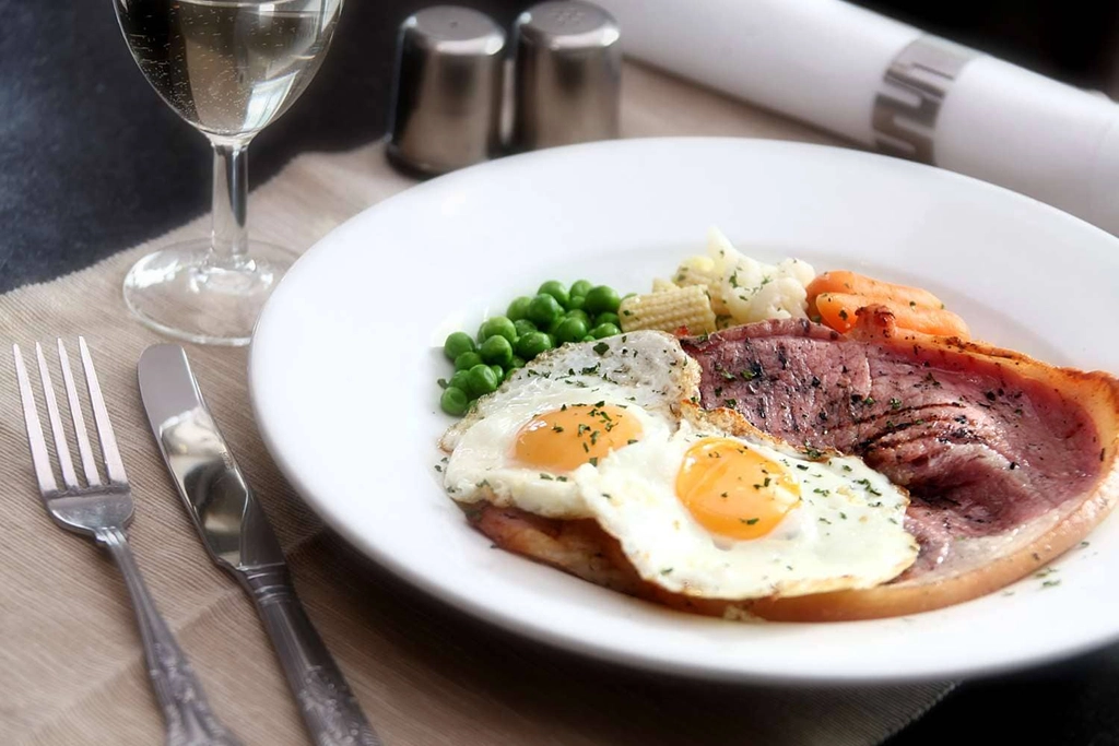gatwick skylane hotel dining