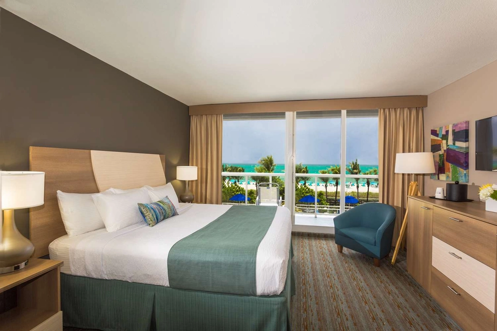 Ocean Front King