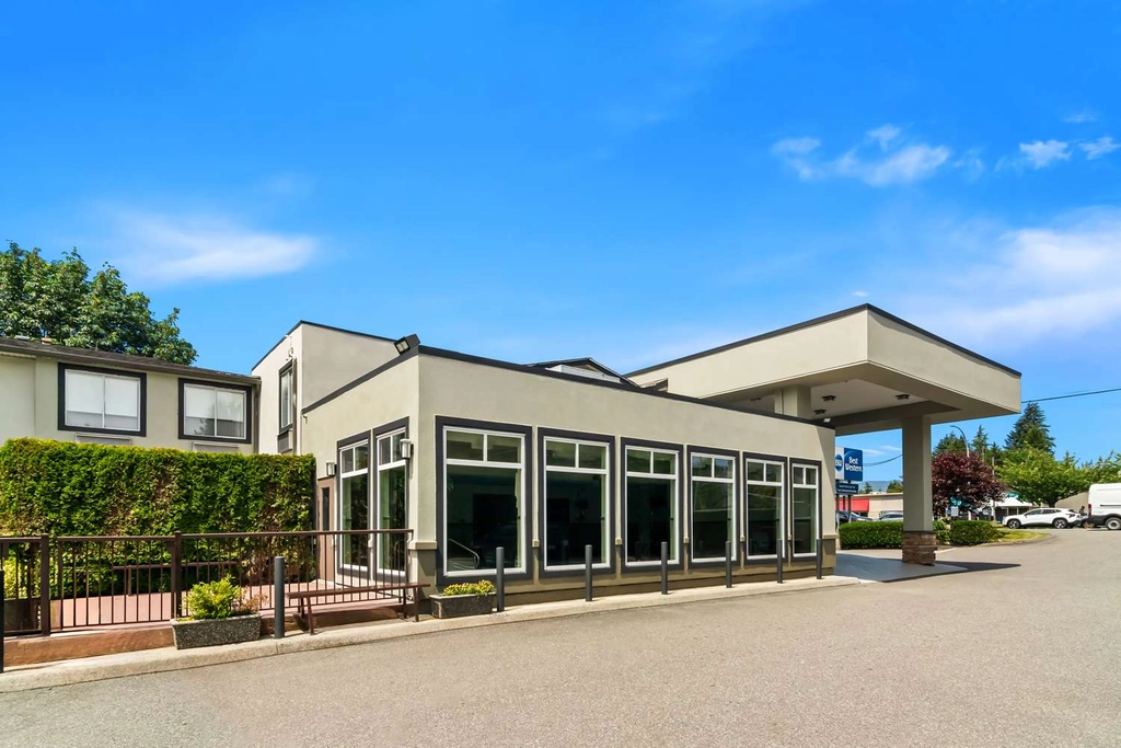 BW MapleRidge BC Exterior