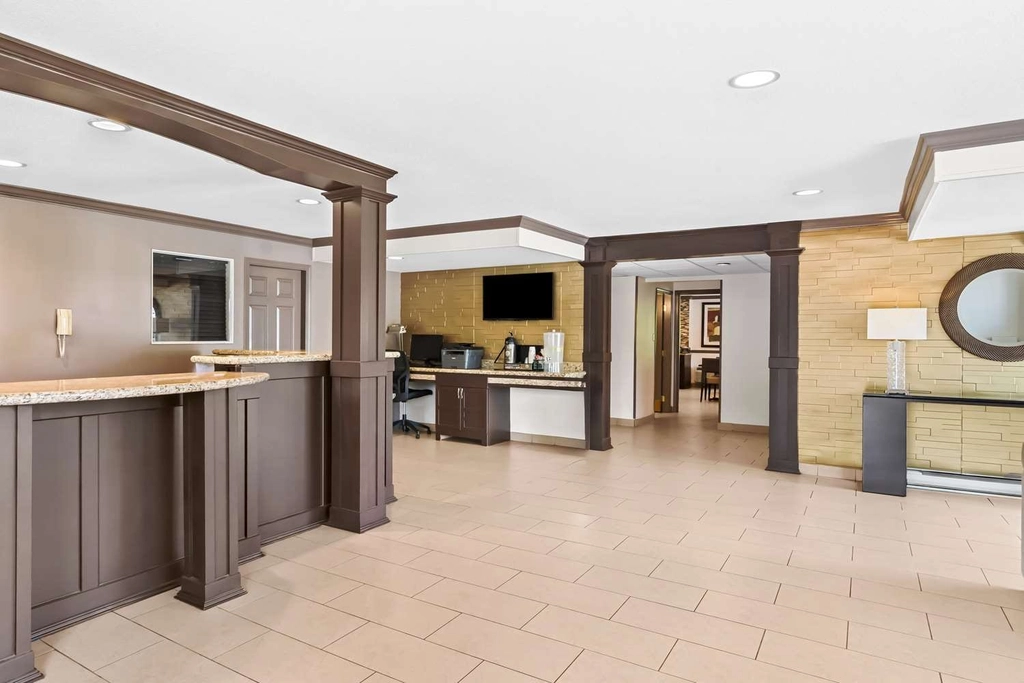 BW MapleRidge BC Lobby